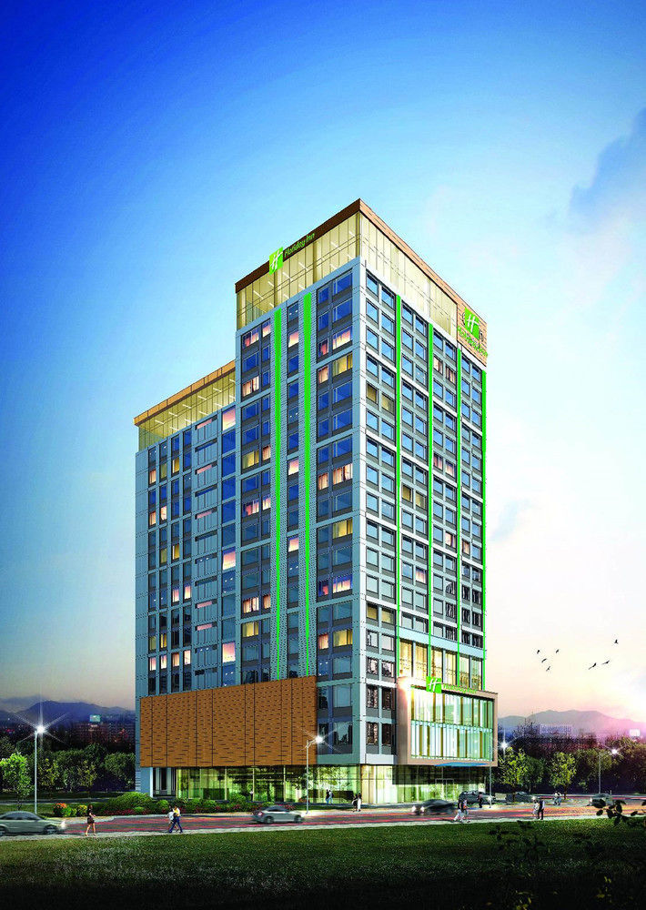 Holiday Inn Ulaanbaatar By Ihg Exteriör bild