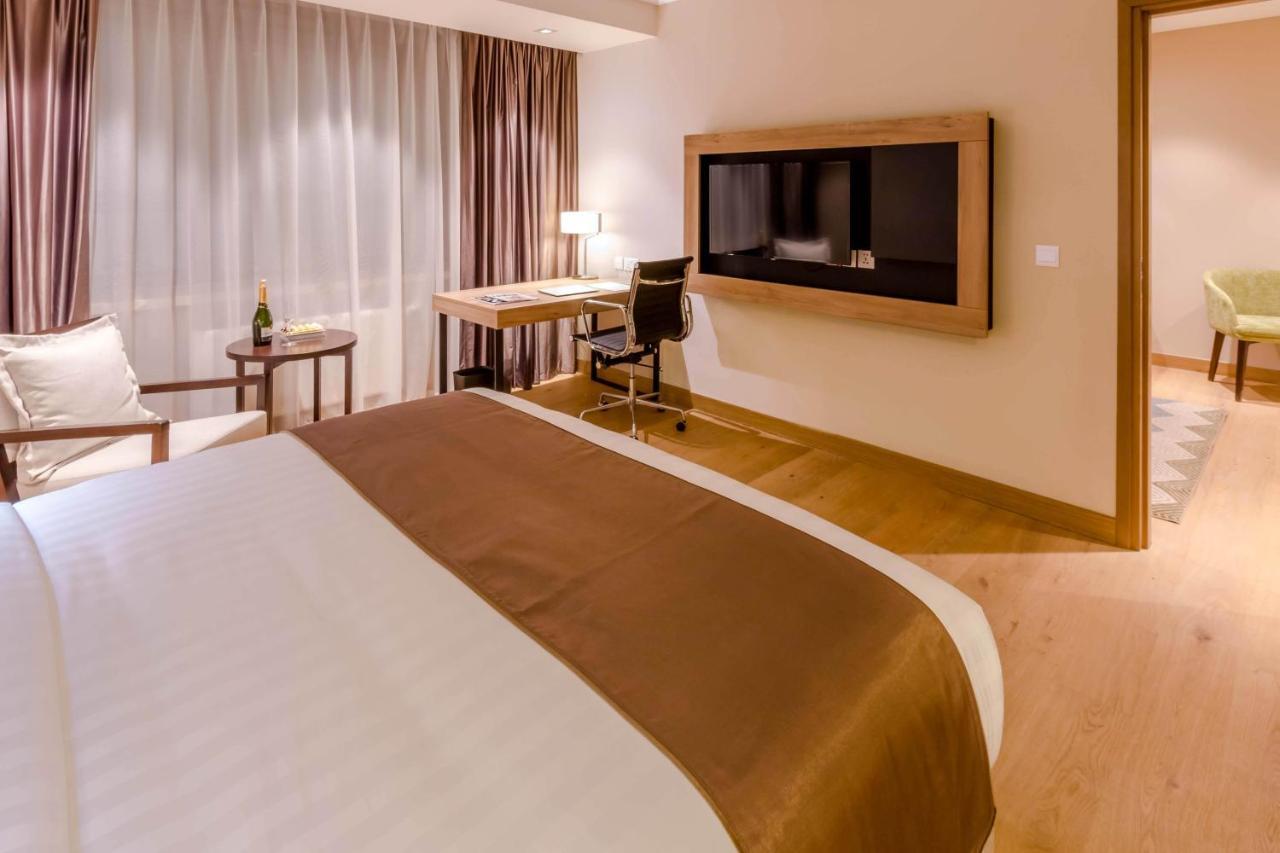 Holiday Inn Ulaanbaatar By Ihg Exteriör bild