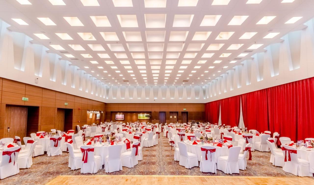 Holiday Inn Ulaanbaatar By Ihg Exteriör bild